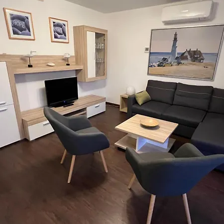 Maiglöckchenweg Wg 2 Nur 50 M Vom Salzhaff Entfernt *